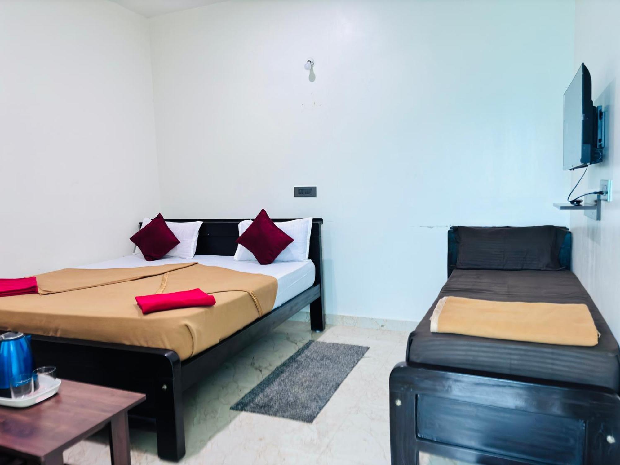 Sri Siri Lodge And Hotel Chikmagalūr Kültér fotó