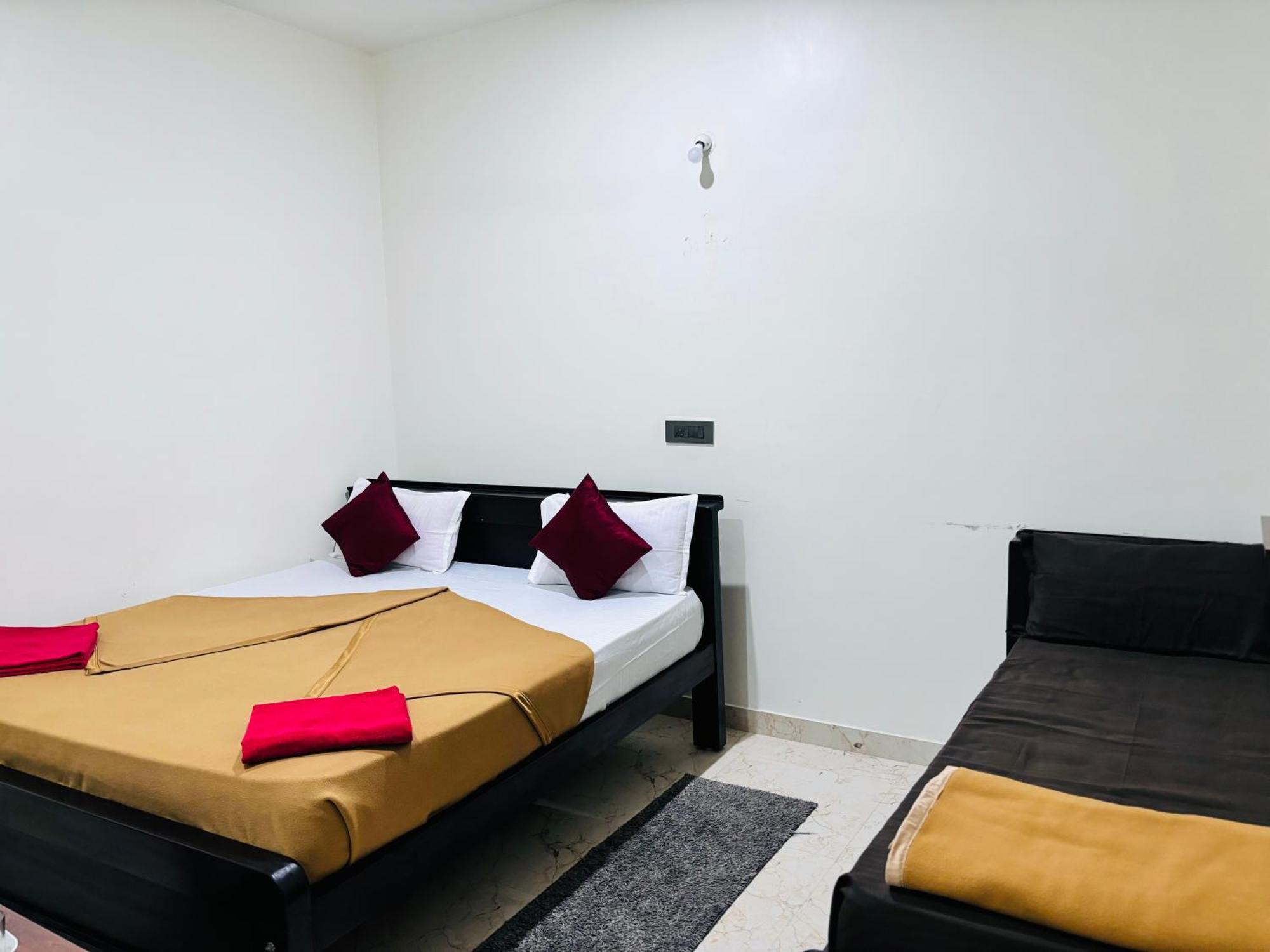 Sri Siri Lodge And Hotel Chikmagalūr Kültér fotó